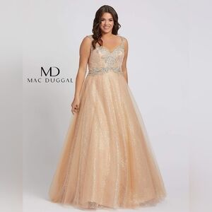 NWT Sz 14W Mac Duggal 65037F Nude/Silver Embellished Shimmering Ballgown